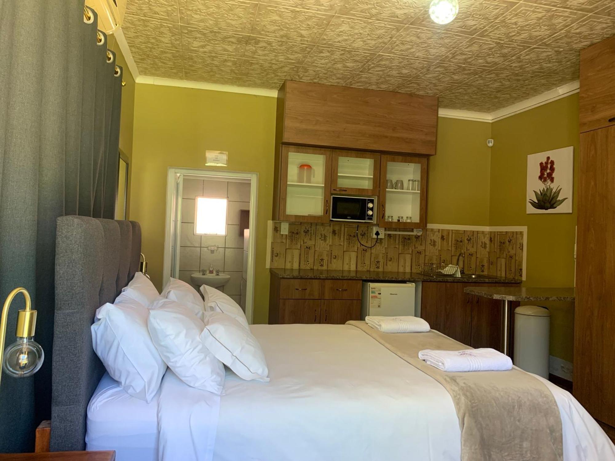 Victoria Oaks Guesthouse Victoria West Экстерьер фото
